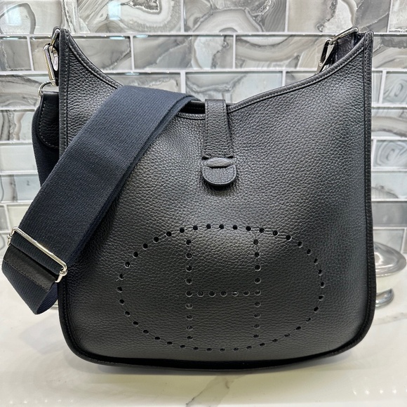Handbag - Picture 1 of 5